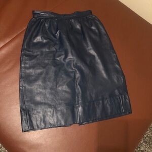 1970s to 1980s Emanuel Ungaro Parallele Paris Navy Blue Leather Skirt Size XS/S